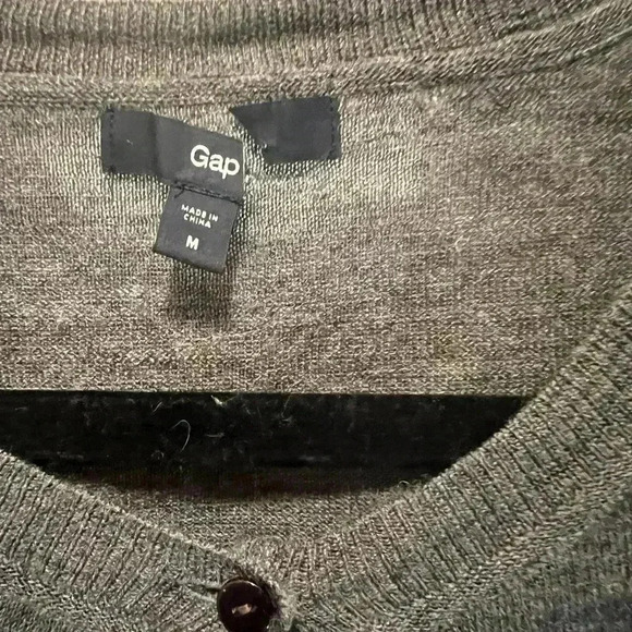 Gap Cardigan Womens Medium Gray 100% Merino Wool Sweater Medium - Picture 4 of 5